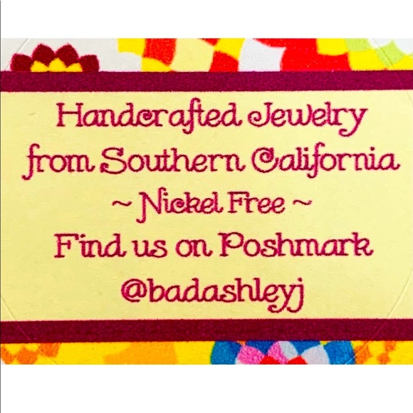 XOXO 💋 ❤️ dangle heart earrings - Picture 5 of 5